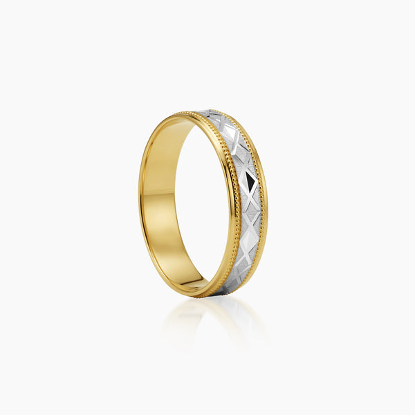 TWO-TONE WEDDING RING WITH X PATTERN IN (SAUDI) 18K YELLOW GOLD AND WHITE GOLD