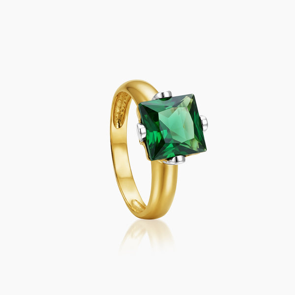 6 - TWO-TONE PRINCESS CUT GREEN GEMSTONE LADIES RING IN (SAUDI) 18K YELLOW AND WHITE GOLD