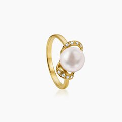 9 - WHITE FRESH WATER PEARL WITH DIAMONDS LADIES RING AND HUGGIE EARRINGS SET WITH 30=0.10 / 6.6 / 4.29 CARAT DIAMONDS IN 14K YELLOW GOLD