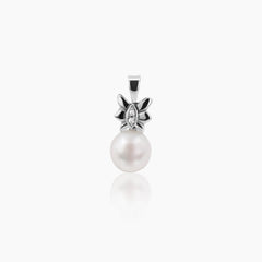 ROUND WHITE FRESH WATER PEARL LADIES PENDANT WITH 1=0.072 / 0.98 / 1.9 CARAT DIAMONDS IN 14K WHITE GOLD