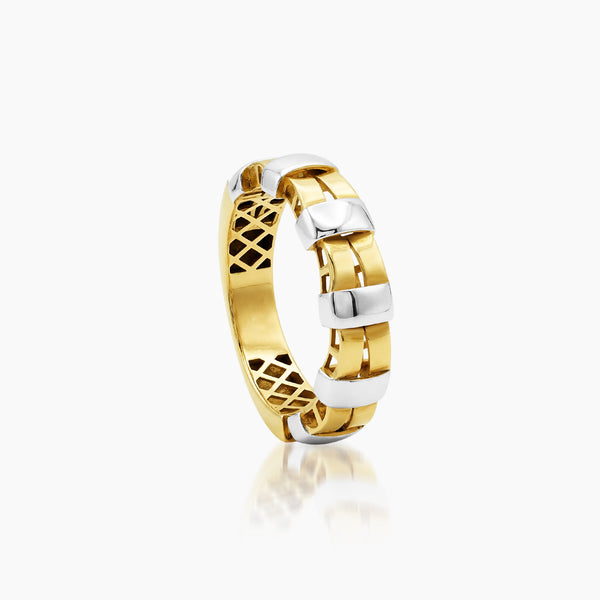 7 - TWO-TONE INTERLOCKING LADIES RING IN (SAUDI) 18K YELLOW AND WHITE GOLD