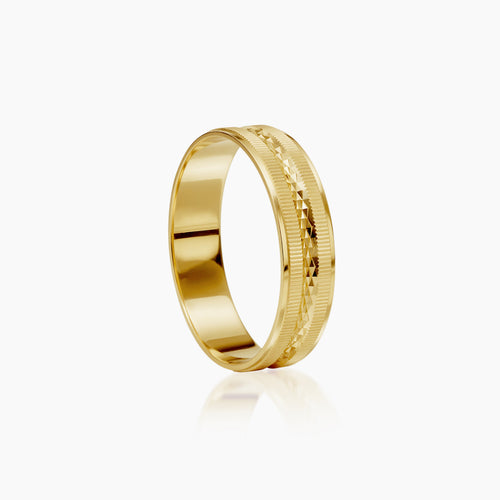 DIAMOND-CUT PATTERN WEDDING RING IN (SAUDI) 18K YELLOW GOLD
