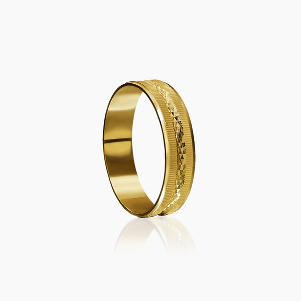 DIAMOND-CUT PATTERN WEDDING RING IN (SAUDI) 18K YELLOW GOLD