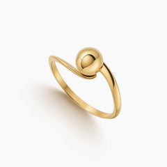 7 - MINIMALIST SPHERICAL BALL LADIES RING IN (SAUDI) 18K YELLOW GOLD
