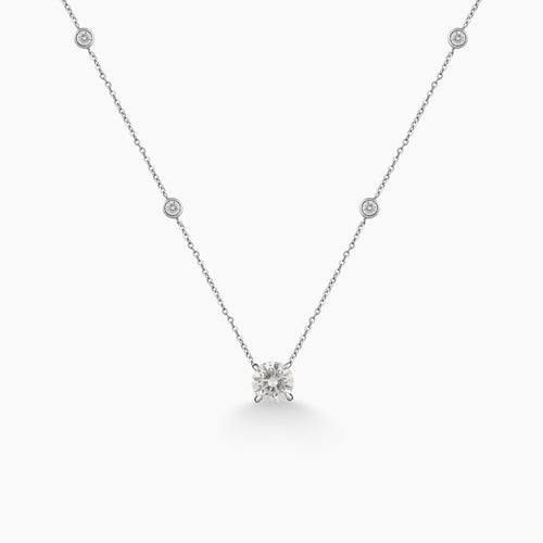DIAMOND LADIES NECKLACE WITH BEZEL-SET DESIGN IN 18K WHITE GOLD