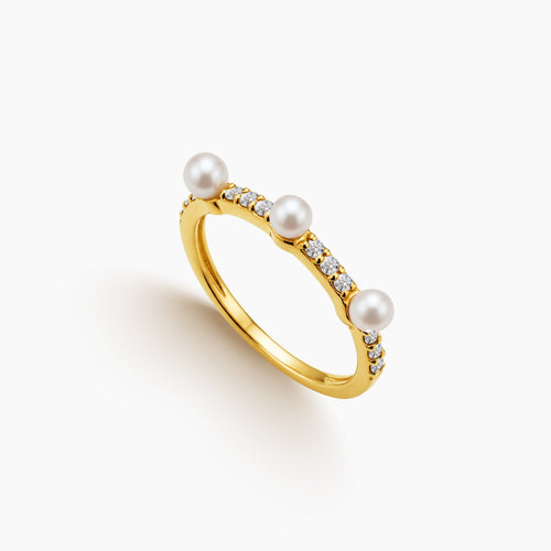6.5 - ALTERNATING TRIO PEARLS AND DIAMOND ACCENTS LADIES RING IN 18K YELLOW GOLD