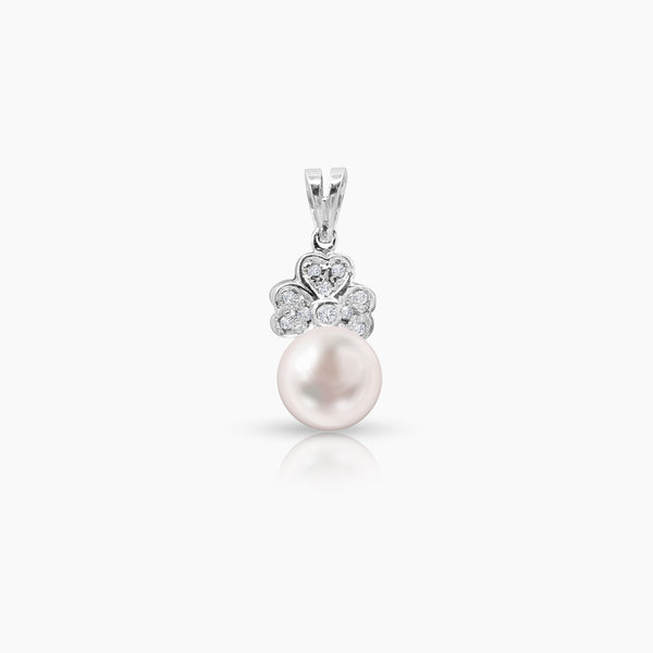 CLOVER LEAF FRESH WATER PEARL WITH DIAMOND LADIES PENDANT WITH 1=0.012 / 9=0.048 / 0.6 CARAT DIAMONDS IN 14K WHITE GOLD