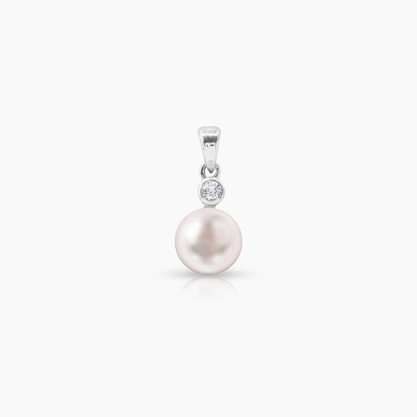 FRESH WATER PEARL WITH ROUND BEZEL DIAMOND LADIES PENDANT WITH 1=0.04 / 0.6 / 1.3 CARAT DIAMONDS IN 14K WHITE GOLD