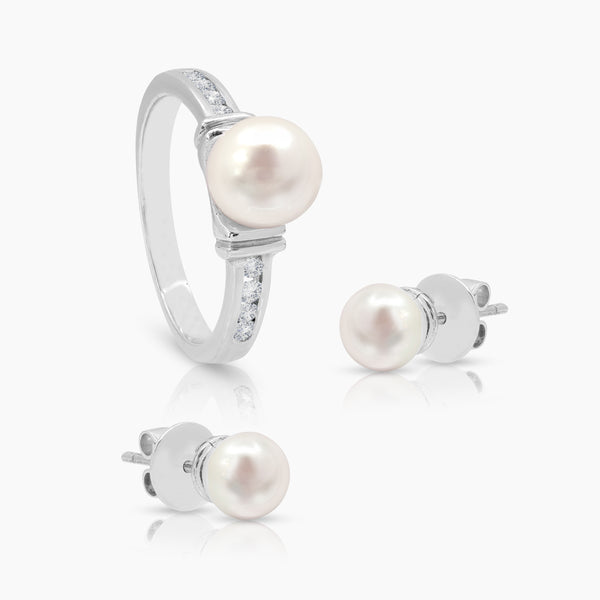 5 3/4" FRESH WATER PEARL WITH DIAMOND LADIES RING AND STUD EARRINGS SET WITH 22=0.36 / 5.7 CARAT DIAMONDS IN 14K WHITE GOLD