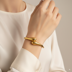 TEAR DROP CUFF LADIES BANGLE IN (SAUDI) 18K YELLOW GOLD