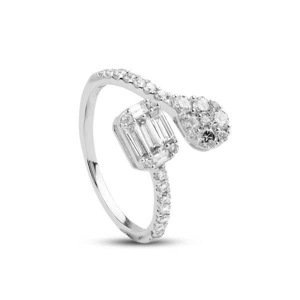 DOUBLE HEADED DIAMOND RING IN 18K WHITE GOLD