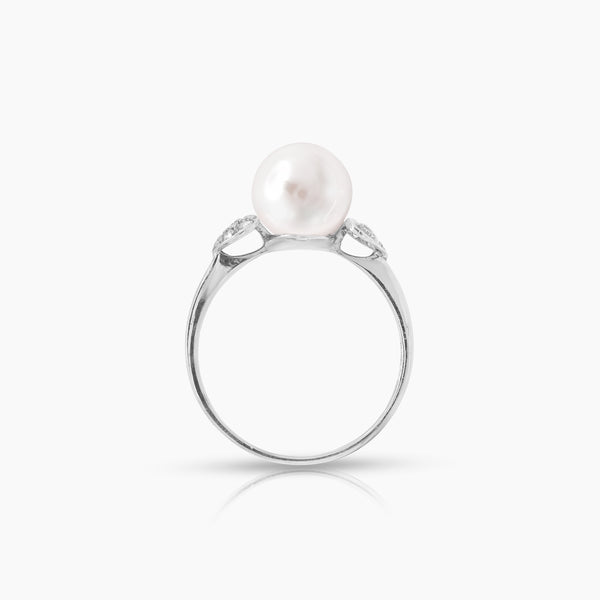 6 1/2" ROUND WHITE FRESH WATER PEARL WITH DIAMOND LADIES RING WITH 10=0.11 / 2.6 / 1.8 CARAT DIAMONDS IN 14K WHITE GOLD