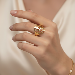 7 - TREE OF LIFE LADIES RING IN (SAUDI) 18K YELLOW GOLD