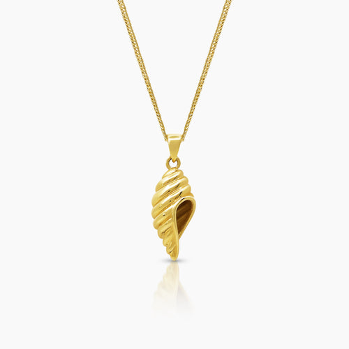 CONCH SHELL LADIES NECKLACE AND PENDANT IN (SAUDI) 18K YELLOW GOLD
