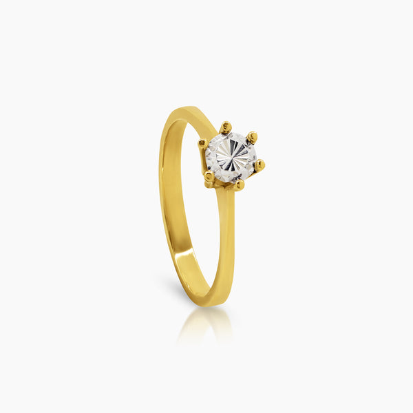8" TWO TONE ROUND CUT WITH WHITE GOLD STONE LADIES RING IN (SAUDI) 18K YELLOW AND WHITE GOLD