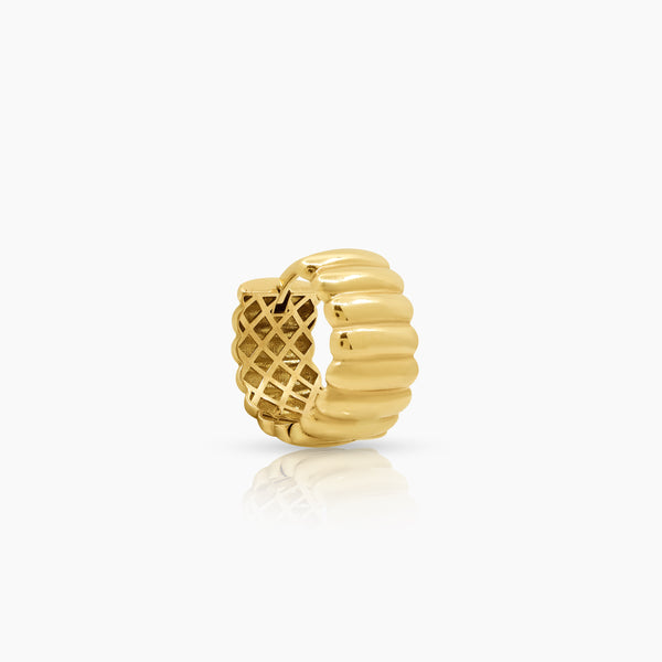 RIBBED CHUNKY LADIES HOOP EARRINGS IN (SAUDI) 18K YELLOW GOLD