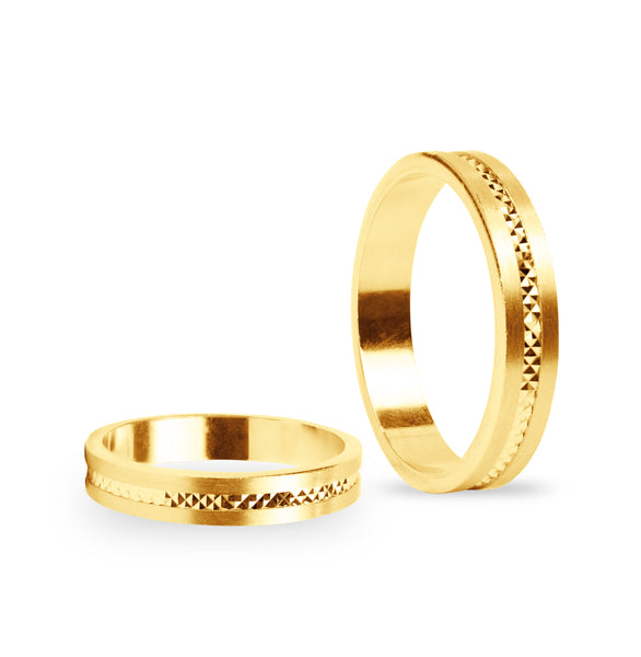 MID-TEXTURED WEDDING RING IN 18K YELLOW GOLD