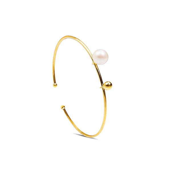 BANGLE WITH BALL AND ROUND WHITE CULTURED PEARL IN 14K YELLOW GOLD